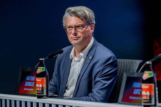 Matthias Scholze (Leiter Kommunikation, Deutscher Eishockey Bund DEB) GER, Eishockey, Pressekonferenz, offizielle Vorstellung neuer Bundestrainer Deutscher Eishockey Bund DEB, 27.08.2026 Foto: HMB Media Franz Feiner Copyright: HMBxMedia FranzxFeiner