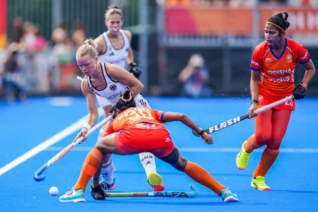 2026-08-27 India v Germany - FIH Hockey World Cup AMSTELVEEN, NETHERLANDS - AUGUST 27: Emma Davidsmeyer of Germany, Salima Tete of India, Navneet Kaur of India during the FIH Hockey World Cup match between India and Germany at Wagener Stadion on August 27, 2026 in Amstelveen, Netherlands. Amstelveen Wagener Stadion Netherlands Content not available for redistribution in The Netherlands directly or indirectly through any third parties. Copyright: xAndrexWeeningx