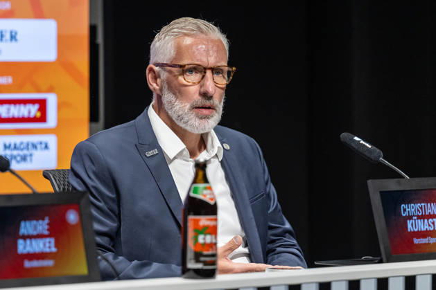 Christian Künast (Vorstand Deutscher Eishockey Bund DEB) GER, Eishockey, Pressekonferenz, offizielle Vorstellung neuer Bundestrainer Deutscher Eishockey Bund DEB, 27.08.2026 Foto: HMB Media Franz Feiner Copyright: HMBxMedia FranzxFeiner