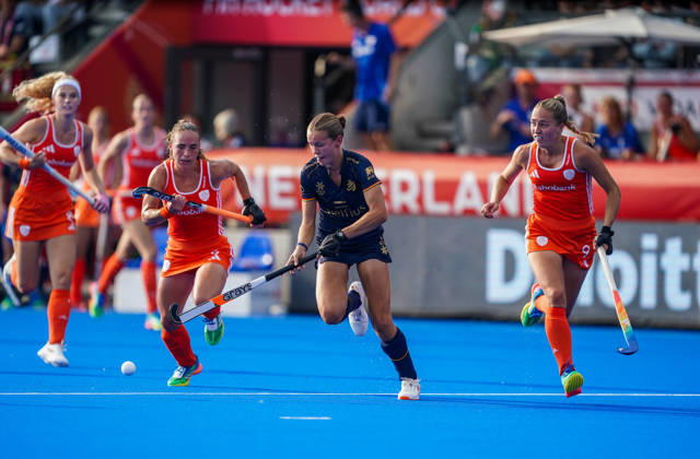 2026-08-27 India v Germany - FIH Hockey World Cup AMSTELVEEN, NETHERLANDS - AUGUST 27: Lisa Post of Netherlands, Delphine Marien of Belgium, Renee van Laarhoven of Netherlands during the FIH Hockey World Cup match between India and Germany at Wagener Stadion on August 27, 2026 in Amstelveen, Netherlands. Amstelveen Wagener Stadion Netherlands Content not available for redistribution in The Netherlands directly or indirectly through any third parties. Copyright: xAndrexWeeningx