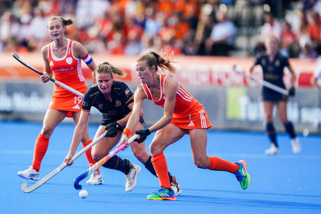 2026-08-27 Netherlands v Belgium - FIH Hockey World Cup AMSTELVEEN, NETHERLANDS - AUGUST 27: Xan de Waard of Netherlands during the FIH Hockey World Cup match between Netherlands and Belgium at Wagener Stadion on August 27, 2026 in Amstelveen, Netherlands. Amstelveen Wagener Stadion Netherlands Content not available for redistribution in The Netherlands directly or indirectly through any third parties. Copyright: xAndrexWeeningx