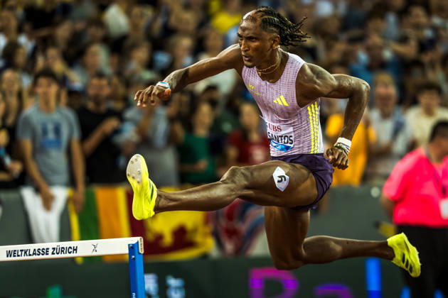 ZÜRICH, SWITZERLAND - AUGUST 27: Alison Dos Santos of Brazil (BRA) competes in the 400 m hurdles at Diamond League: Weltklasse Zürich on August 27, 2026 in the Stadion Letzigrund, Zürich, Switzerland. Copyright: xUlfxSchillerx