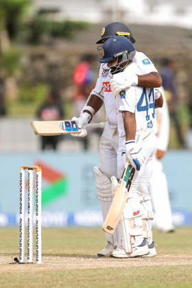IND vs SL, 2nd Test, Day 5 Colombo Sri Lanka , Aug 27 (ANI): Sri Lanka s Sonal Dinusha celebrates his century with teammate Lahiru Kumara on day 5 of the 2nd Test match against India, at Sinhalese Sports Club ground in Colombo on Thursday. Colombo Sri Lanka Copyright: xANIx ANI_20260827414