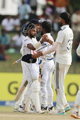 IND vs SL, 2nd Test, Day 5 Colombo Sri Lanka , Aug 27 (ANI): Sri Lanka s Sonal Dinusha greets India s Devdutt Padikkal after the end of the 2nd test match on day 5, at Sinhalese Sports Club ground in Colombo on Thursday. Colombo Sri Lanka Copyright: xANIx ANI_20260827428