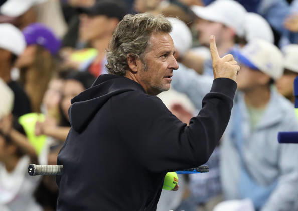 August 27, 2026, New York City, New York, USA: Coach of I. Swiatek - FRANCISCO ROIG of Spain, during practise session before US Open. New York, USA. Tennis: US Open - Francisco Roig  - ZUMAc278 20260827_zsp_c278_001 Copyright: xMarcinxCholewinskix