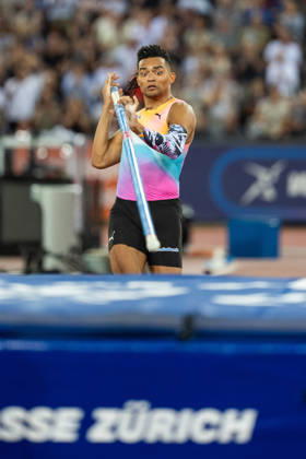 Athletics Diamond League meet in Letzigrund Stadium, Zurich, Switzerland Emmanouil KARALIS from Greece competes in the mens pole vault at the Weltklasse Diamond League meet in Letzigrund Stadium, Zurich, Switzerland on August 27, 2026. ZURICH SWITZERLAND  Copyright: xMatrixxImagesxYonathanxKellermanx