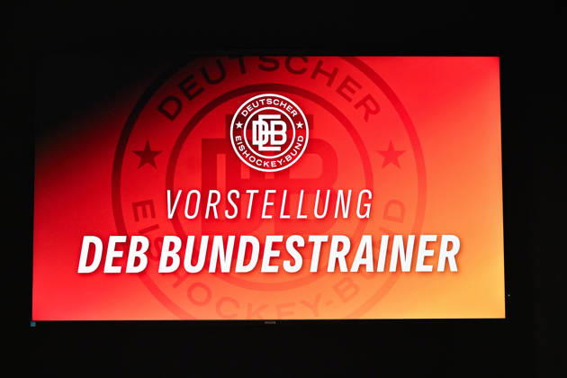 DEB Pressekonferenz; 27.08.2026 MUNICH, GERMANY - 27. AUGUST: im Pressesraum des SAP Garden wird heute der neue Eishockey Bundestrainer vorgestellt Symbolbild Symbolfoto Copyright: xBEAUTIFULxSPORTS Goldbergx
