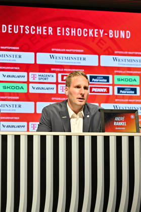 DEB Pressekonferenz; 27.08.2026 MUNICH, GERMANY - 27. AUGUST: im Bild der neue Eishockey Bundestrainer der deutschen Nationalmannschaft - Andre RANKEL auf der Pressekonferenz im SAP Garden in München Copyright: xBEAUTIFULxSPORTS Goldbergx