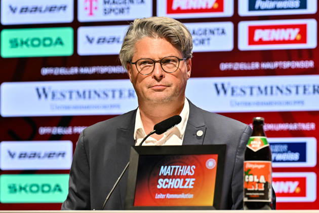 DEB Pressekonferenz; 27.08.2026 MUNICH, GERMANY - 27. AUGUST: im Bild der Leiter Kommunikation des DEB - Matthias SCHOLZE auf der Pressekonferenz im SAP Garden in München Copyright: xBEAUTIFULxSPORTS Goldbergx