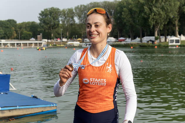 Amsterdam The Netherlands 27th August 2026 2026 World Rowing Championships on the Bosbaan in Amsterdam Lightweight Women s Single Sculls Final A (Final) Medal ceremony Femke Van De Vliet (NED) wins bronze. watersport,