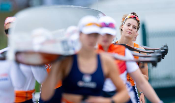 AMSTERDAM - Willemijn Mulder with the women s eight during a training session on the fifth day of the World Rowing Championships at the Bosbaan in the Amsterdam Forest. IRIS VAN DEN BROEK ANP xVIxANPxSportx xxANPxIVx 566422037 originalFilename: 566422037.jpg