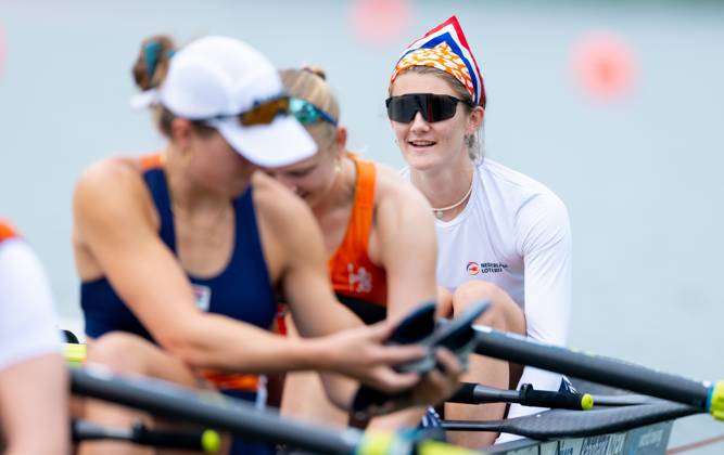 AMSTERDAM - Claire de Kok with the women s eight during a training session on the fifth day of the World Rowing Championships at the Bosbaan in the Amsterdam Forest. IRIS VAN DEN BROEK ANP xVIxANPxSportx xxANPxIVx 566422141 originalFilename: 566422141.jpg