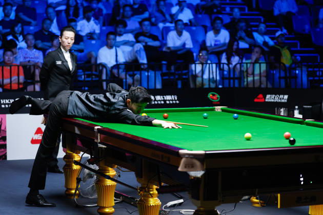 (260828) -- WUHAN, Aug. 28, 2026 -- Chang Bingyu competes during the semifinal match between Ronnie O Sullivan of England and Chang Bingyu of China at Wuhan Open 2026 snooker tournament in Wuhan, central China s Hubei Province, Aug. 28, 2026. ) (SP)CHINA-SNOOKER-WUHAN OPEN(CN) WuxZhizun 