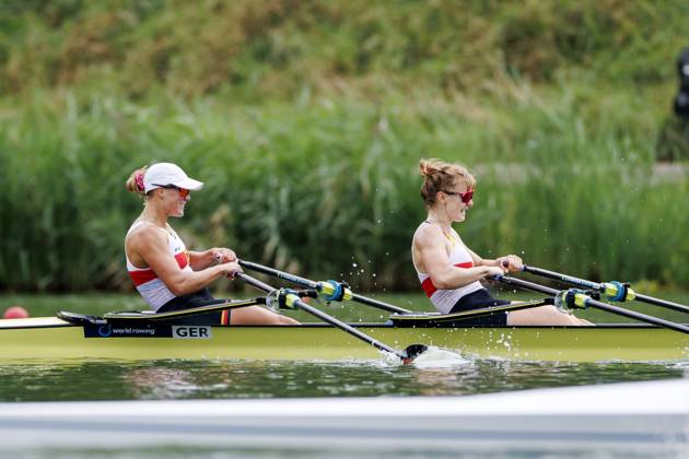 AMSTERDAM - Lisa Gutfleisch and Sarah Wibberenz (GER) during the B-final of the women s double sculls on the fifth day of the World Rowing Championships at the Bosbaan in the Amsterdam Forest. IRIS VAN DEN BROEK ANP xVIxANPxSportx xxANPxIVx 566428866 originalFilename: 566428866.jpg