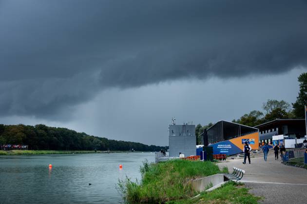 AMSTERDAM - Storm clouds over the Bosbaan on the fifth day of the World Rowing Championships in the Amsterdam Forest. IRIS VAN DEN BROEK ANP xVIxANPxSportx xxANPxIVx 566433178 originalFilename: 566433178.jpg
