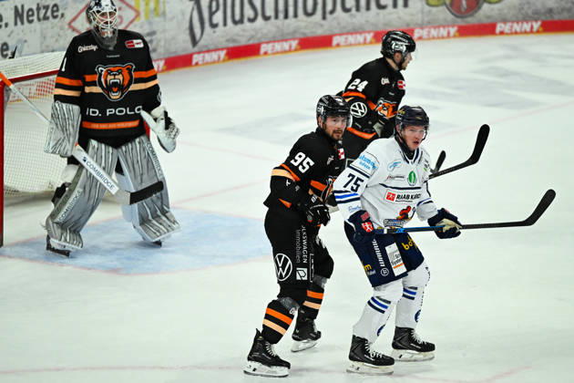 Fabio Pfohl (Grizzlys Wolfsburg, 95) Julian Napravnik (Iserlohn Roosters, 75) Iserlohn Roosters vs. Grizzlys Wolfsburg, SACHSENLOTTO Cup 2026, 28.08.2026 Iserlohn Roosters vs. Grizzlys Wolfsburg, SACHSENLOTTO Cup 2026, 28.08.2026 Dresden Copyright: xEibner-Pressefoto xHoepnerx EP_PHR