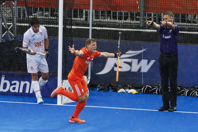 AMSTELVEEN - Koen Bijen of the Netherlands celebrates scoring the 1-0 during the Hockey World Cup semi-final between the Netherlands and Spain at the Wagener Stadium. KOEN VAN WEEL ANP xVIxANPxSportx xxANPxIVx 566442181 originalFilename: 566442181.jpg