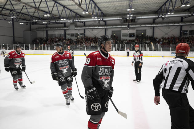 PENNY DEL 1 2. Testspiel; Kölner Haie - Löwen Frankfurt ; Köln, 28.08.2026 Gregor Macleod (Kölner Haie, Sturm, 89); Daniel Fischbuch (Kölner Haie, Sturm, 71); PENNY DEL 1 2. Testspiel; Kölner Haie - Löwen Frankfurt am 28.08.2026 in der KA2 in Köln (Deutschland). Copyright: xBEAUTIFULxSPORTS AndreasxDickx
