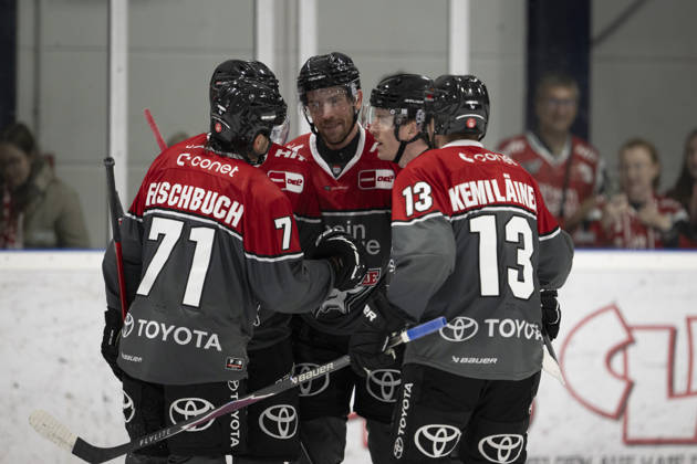 PENNY DEL 1 2. Testspiel; Kölner Haie - Löwen Frankfurt ; Köln, 28.08.2026 Daniel Fischbuch (Kölner Haie, Sturm, 71); Patrick Russell (Kölner Haie, Sturm, 63); Valtteri Kemiläinen (Kölner Haie, Verteidigung, 13); PENNY DEL 1 2. Testspiel; Kölner Haie - Löwen Frankfurt am 28.08.2026 in der KA2 in Köln (Deutschland). Copyright: xBEAUTIFULxSPORTS AndreasxDickx