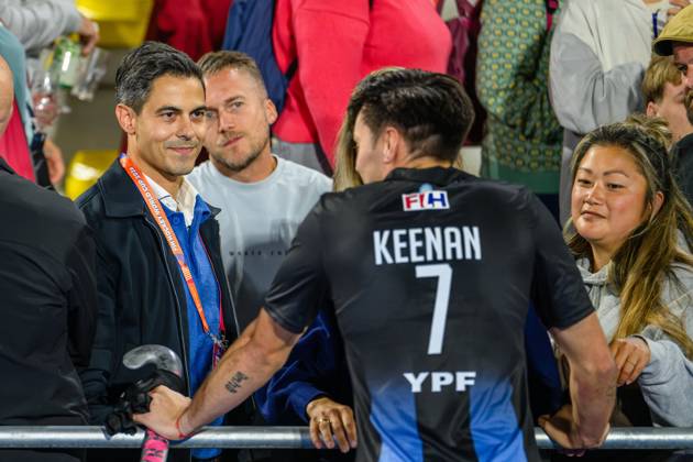 Wavre, 28-08-2026, Belfius Hockey Arena, FIH Hockey World Cup 2026 Men, 2026. Minister President Rob Jetten with his partner Nicolas Keenan after the lost game Germany - Argentina (men). Germany - Argentina (men)  x206154945x Copyright: