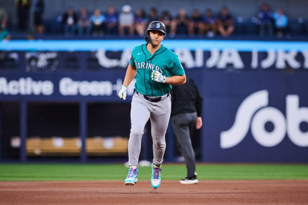 August 28, 2026, Toronto, On, Canada: Seattle Mariners Dominic Canzone (8) rounds the bases after hitting a home run against the Toronto Blue Jays during first inning MLB, Baseball Herren, USA baseball action in Toronto, on Friday, Aug. 28, 2026. Canada News - August 28, 2026 - ZUMAc35_ 20260828_zaf_c35_067 Copyright: xSammyxKoganx