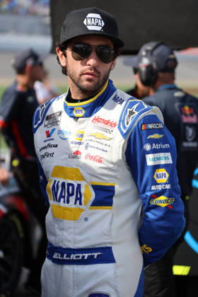 DAYTONA BEACH, FL - AUGUST 28: Chase Elliott ( 9 Hendrick Motorsports NAPA Batteries Chevrolet) walks down pit road before qualifying for the NASCAR, Motorsport, USA Cup Series Coke Zero Sugar 400 on August 28, 2026 at Daytona International Speedway in Daytona Beach, FL. (Photo by Michael Bush Icon Sportswire) AUTO: AUG 28 NASCAR Cup Series Coke Zero Sugar 400 EDITORIAL USE ONLY Icon260828019400
