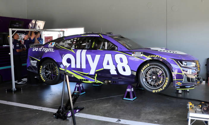 DAYTONA BEACH, FL - AUGUST 28: Alex Bowman ( 48 Hendrick Motorsports Ally Chevrolet) car sits in his garage before qualifying for the NASCAR, Motorsport, USA Cup Series Coke Zero Sugar 400 on August 28, 2026 at Daytona International Speedway in Daytona Beach, FL. (Photo by Michael Bush Icon Sportswire) AUTO: AUG 28 NASCAR Cup Series Coke Zero Sugar 400 EDITORIAL USE ONLY Icon260828001