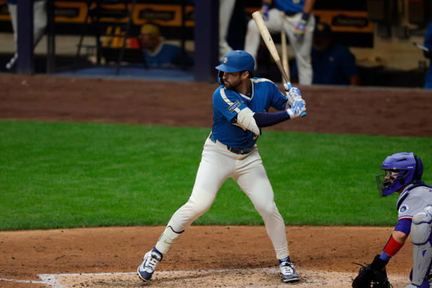 August 28, 2026, Milwaukee, Wisconsin, USA: Milwaukee Brewers center fielder GARRETT MITCHELL (5) at bat in a baseball game, Friday, Aug. 28, 2026, in Milwaukee, Wisconsin. Milwaukee USA - ZUMAa325 20260828_zsa_a325_035 Copyright: xDavidxBalleringxIix