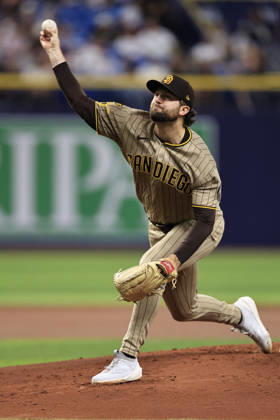 August 28, 2026, St. Petersburg, Florida, USA: San Diego Padres starting pitcher Casey Mize (32) delivers a pitch during an MLB, Baseball Herren, USA game against the Tampa Bay Rays on August 28, 2026 at Tropicana Field. The Rays beat the Padres 9-4. St. Petersburg USA - ZUMAh180 20260828_zsp_h180_012 Copyright: xKimxHukarix