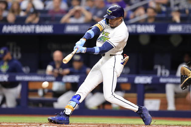August 28, 2026, St. Petersburg, Florida, USA: Tampa Bay Rays left fielder Chandler Simpson (14) doubles to right field during an MLB, Baseball Herren, USA game against the San Diego Padres on August 28, 2026 at Tropicana Field. The Rays beat the Padres 9-4. St. Petersburg USA - ZUMAh180 20260828_zsp_h180_024 Copyright: xKimxHukarix