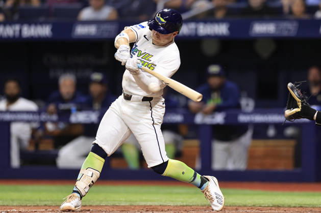 August 28, 2026, St. Petersburg, Florida, USA: Tampa Bay Rays shortstop Taylor Walls (6) singles to left field and scores center fielder Cedric Mullins (31) during an MLB, Baseball Herren, USA game against the San Diego Padres on August 28, 2026 at Tropicana Field. The Rays beat the Padres 9-4. St. Petersburg USA - ZUMAh180 20260828_zsp_h180_064 Copyright: xKimxHukarix