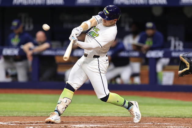 August 28, 2026, St. Petersburg, Florida, USA: Tampa Bay Rays shortstop Taylor Walls (6) flies out to San Diego Padres center fielder Jackson Merrill (3) during an MLB, Baseball Herren, USA game on August 28, 2026 at Tropicana Field. The Rays beat the Padres 9-4. St. Petersburg USA - ZUMAh180 20260828_zsp_h180_063 Copyright: xKimxHukarix