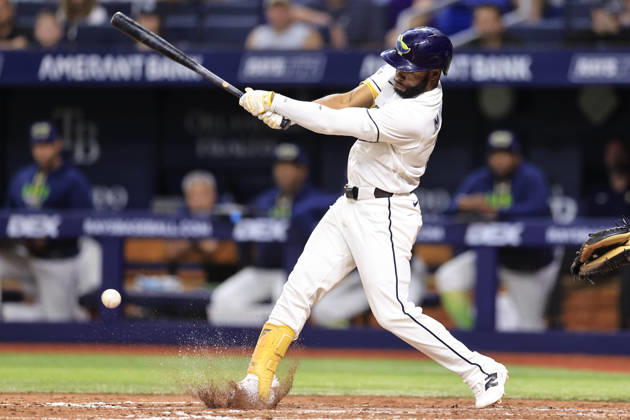 August 28, 2026, St. Petersburg, Florida, USA: Tampa Bay Rays center fielder Cedric Mullins (31) reaches on a fielders choice and scores third baseman Junior Caminero (13) during an MLB, Baseball Herren, USA game against the San Diego Padres on August 28, 2026 at Tropicana Field. The Rays beat the Padres 9-4. St. Petersburg USA - ZUMAh180 20260828_zsp_h180_070 Copyright: xKimxHukarix