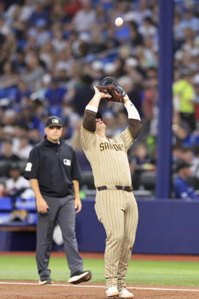 August 28, 2026, St. Petersburg, Florida, USA: San Diego Padres first baseman Ty France (25) catches a pop up off the bat of Tampa Bay Rays second baseman Jorge Mateo (9) during an MLB, Baseball Herren, USA game on August 28, 2026 at Tropicana Field. The Rays beat the Padres 9-4. St. Petersburg USA - ZUMAh180 20260828_zsp_h180_076 Copyright: xKimxHukarix
