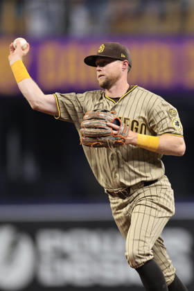 August 28, 2026, St. Petersburg, Florida, USA: San Diego Padres second baseman Jake Cronenworth (9) fields a ball off the bat of Tampa Bay Rays center fielder Cedric Mullins (31) and throws him out at first base during an MLB, Baseball Herren, USA game on August 28, 2026 at Tropicana Field. The Rays beat the Padres 9-4. St. Petersburg USA - ZUMAh180 20260828_zsp_h180_077 Copyright: xKimxHukarix