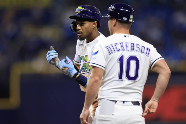 August 28, 2026, St. Petersburg, Florida, USA: Tampa Bay Rays left fielder Chandler Simpson (14) signals to the dugout after singling to center field during an MLB, Baseball Herren, USA game against the San Diego Padres on August 28, 2026 at Tropicana Field. The Rays beat the Padres 9-4. St. Petersburg USA - ZUMAh180 20260828_zsp_h180_081 Copyright: xKimxHukarix