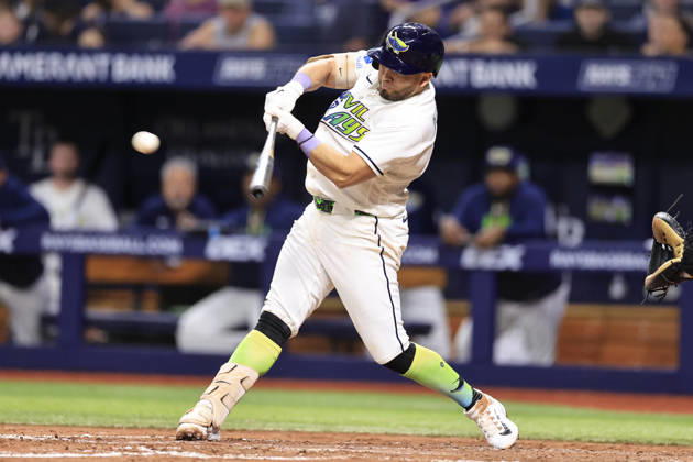 August 28, 2026, St. Petersburg, Florida, USA: Tampa Bay Rays first baseman Jonathan Aranda (8) flies out to San Diego Padres center fielder Jackson Merrill (3) during an MLB, Baseball Herren, USA game on August 28, 2026 at Tropicana Field. The Rays beat the Padres 9-4. St. Petersburg USA - ZUMAh180 20260828_zsp_h180_088 Copyright: xKimxHukarix