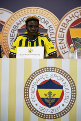 Fenerbahce s new signing Kojo Peprah Oppong ISTANBUL, TURKIYE - AUGUST 29: Fenerbahce s new signing Kojo Peprah Oppong speaks during a signing ceremony at Chobani Stadium in Istanbul, Turkiye, on August 29, 2026. Muhammed Ali Yigit Anadolu Istanbul Turkey. Editorial use only. Please get in touch for any other usage.  Copyright: x2026xAnadoluxMuhammedxAlixYigitx