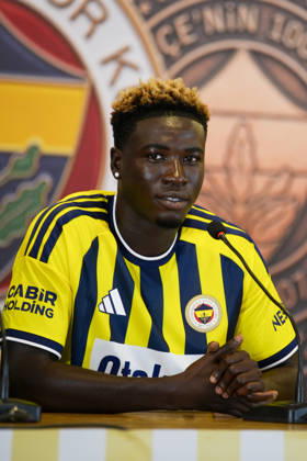 Fenerbahce s new signing Kojo Peprah Oppong ISTANBUL, TURKIYE - AUGUST 29: Fenerbahce s new signing Kojo Peprah Oppong speaks during a signing ceremony at Chobani Stadium in Istanbul, Turkiye, on August 29, 2026. Muhammed Ali Yigit Anadolu Istanbul Turkey. Editorial use only. Please get in touch for any other usage.  Copyright: x2026xAnadoluxMuhammedxAlixYigitx