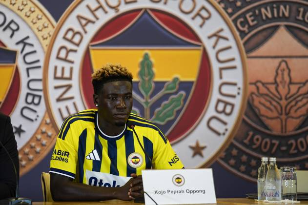 Fenerbahce s new signing Kojo Peprah Oppong ISTANBUL, TURKIYE - AUGUST 29: Fenerbahce s new signing Kojo Peprah Oppong speaks during a signing ceremony at Chobani Stadium in Istanbul, Turkiye, on August 29, 2026. Muhammed Ali Yigit Anadolu Istanbul Turkey. Editorial use only. Please get in touch for any other usage.  Copyright: x2026xAnadoluxMuhammedxAlixYigitx