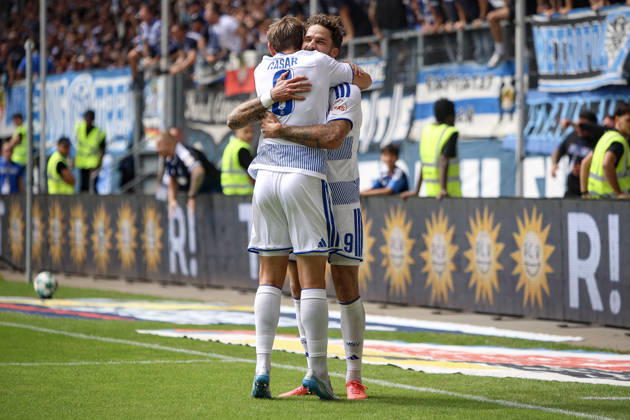 29.08.2026, GER, Fussball, Herren, 3. Liga, Saison 2026 2027, MSV Duisburg - FC Würzburger Kickers Lex-Tyger Lobinger (Duisburg) Torjubel, jubelt nach seinem Treffer zum 2:0 mit Aljaz Casar (Duisburg) Duisburg schauinsland-reisen-Arena Nordrhein-Westfalen Deutschland Copyright: xAdrianxSchlüterx