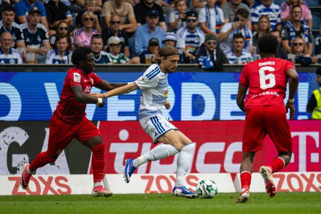 3.Liga MSV Duisburg - Würzburger Kickers ** NUR FÜR REDAKTIONELLE ZWECKE ** EDITORIAL USE ONLY **<p>Fußball 3.Liga MSV Duisburg - Würzburger Kickers am 29.08.26 in der Schauinsland-Reisen Arena in Duisburg Joshua Bitter ( Duisburg ) Duisburg Copyright: JakobxKlos