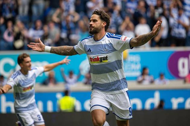 3.Liga MSV Duisburg - Würzburger Kickers ** NUR FÜR REDAKTIONELLE ZWECKE ** EDITORIAL USE ONLY **<p>Fußball 3.Liga MSV Duisburg - Würzburger Kickers am 29.08.26 in der Schauinsland-Reisen Arena in Duisburg Torjubel zum 1:0 durch Lex Tyger Lobinger ( Duisburg ) Duisburg Copyright: JakobxKlos