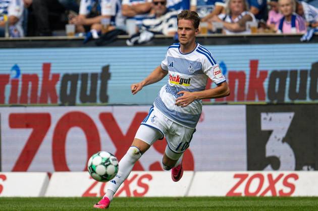 3.Liga MSV Duisburg - Würzburger Kickers ** NUR FÜR REDAKTIONELLE ZWECKE ** EDITORIAL USE ONLY **<p>Fußball 3.Liga MSV Duisburg - Würzburger Kickers am 29.08.26 in der Schauinsland-Reisen Arena in Duisburg Christian Viet ( Duisburg ) Duisburg Copyright: JakobxKlos