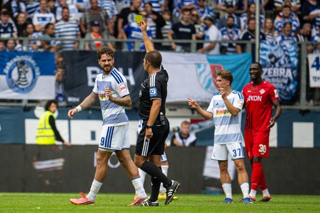 3.Liga MSV Duisburg - Würzburger Kickers ** NUR FÜR REDAKTIONELLE ZWECKE ** EDITORIAL USE ONLY **<p>Fußball 3.Liga MSV Duisburg - Würzburger Kickers am 29.08.26 in der Schauinsland-Reisen Arena in Duisburg Lex Tyger Lobinger ( Duisburg ) Duisburg Copyright: JakobxKlos