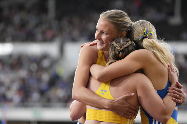 260829 Esther Sahlqvist, Wilma Svenson and Elvira Tendered of Sweden after women™s 100m during day 1 of the athletics gala Finnkampen on August 29, 2026 in Helsinki. Photo: Kalle Parkkinen BILDBYRAN COP 18 XY0124 friidrott athletics friidrett finnkampen day 1 bbeng dag 1 Copyright: KALLExPARKKINEN BB260829ZH002