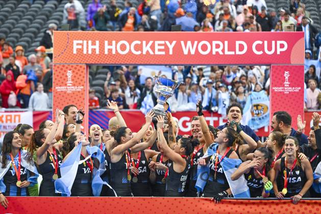 Belgium v Australia - Women 3rd Place Bronze FIH Hockey World Cup 2026 AMSTELVEEN, NETHERLANDS - AUGUST 29 : Team Argentina celebrating gold medal during the FIH Hockey World Cup 2026 M49 women 3rd place bronze medal match between Belgium and Australia on August 29, 2026 in Amstelveen, Netherlands, 29 08 2026 Amstelveen Netherlands  Copyright: xVincentxKalutx