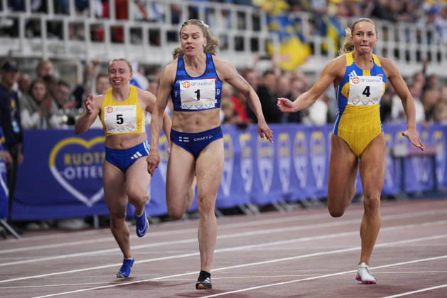 260829 Elvira Tenderud of Sweden, Lotta Kemppinen of Finland and Wilma Svenson of Sweden competes in women™s 100m during day 1 of the athletics gala Finnkampen on August 29, 2026 in Helsinki. Photo: Kalle Parkkinen BILDBYRAN COP 18 XY0124 friidrott athletics friidrett finnkampen day 1 bbeng dag 1 Copyright: KALLExPARKKINEN BB260829ZX004
