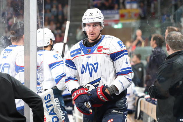 29.08.2026 Zuerich, SCHWEIZ, Swiss Life Arena Eishockey Saison 2026 2027 Freundschaftsspiel ZSC Lions - Adler Mannheim Dan Renouf (Adler)