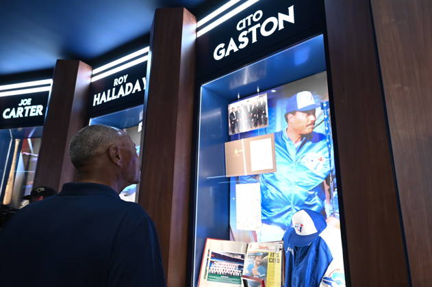 August 29, 2026, Toronto, On, CANADA: Former Toronto Blue Jays manager Cito Gaston looks at his display during the opening of the team s new Hall of Excellence at Rogers Centre in Toronto on Saturday, Aug. 29, 2026. Canada News - August 29, 2026  - ZUMAc35_ 20260829_zaf_c35_027 Copyright: xJonxBlackerx